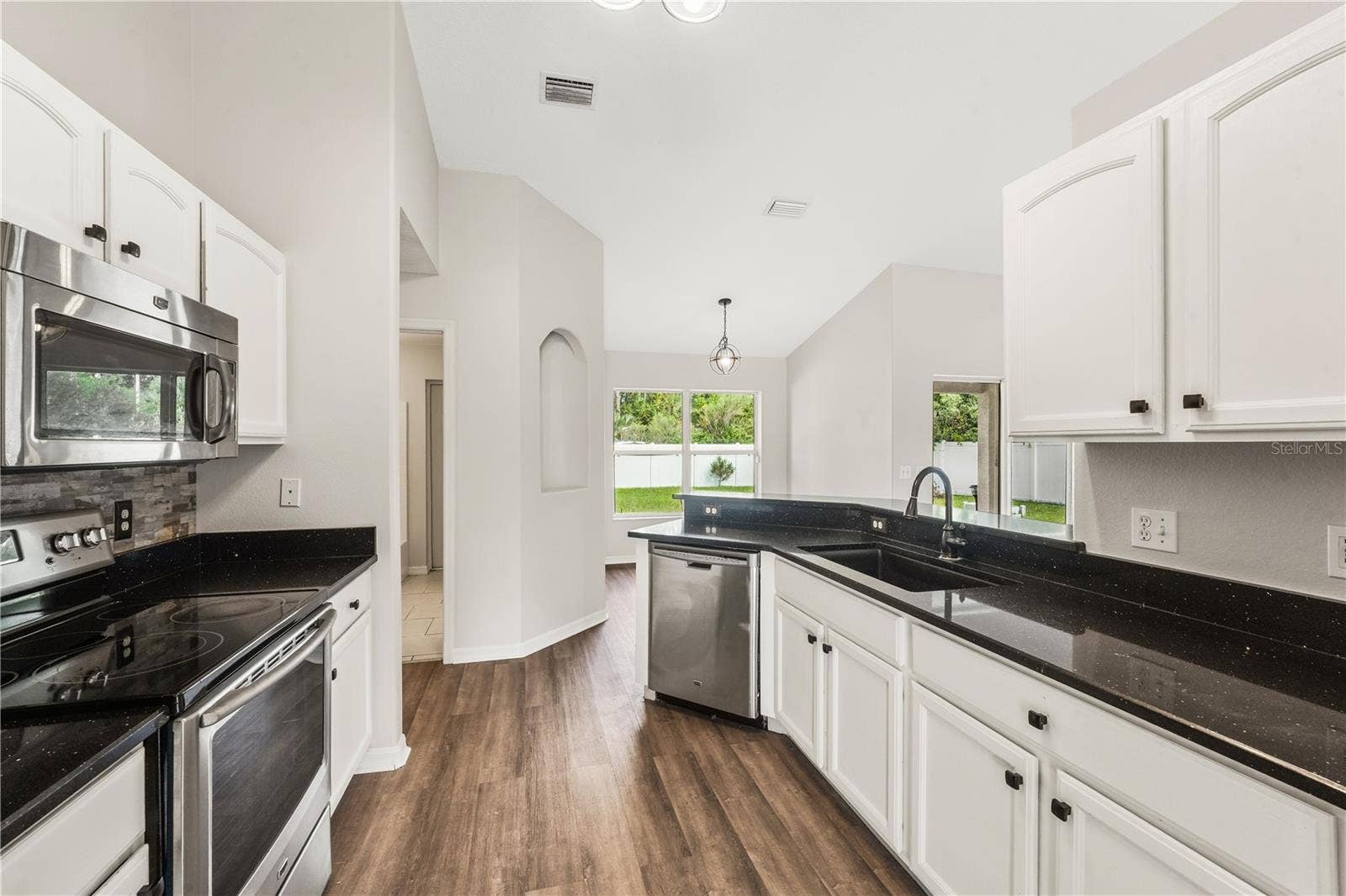 20 RYMSHAW DRIVE, Palm Coast, FL 32164 20 RYMSHAW DRIVE, Palm Coast, FL 32164
