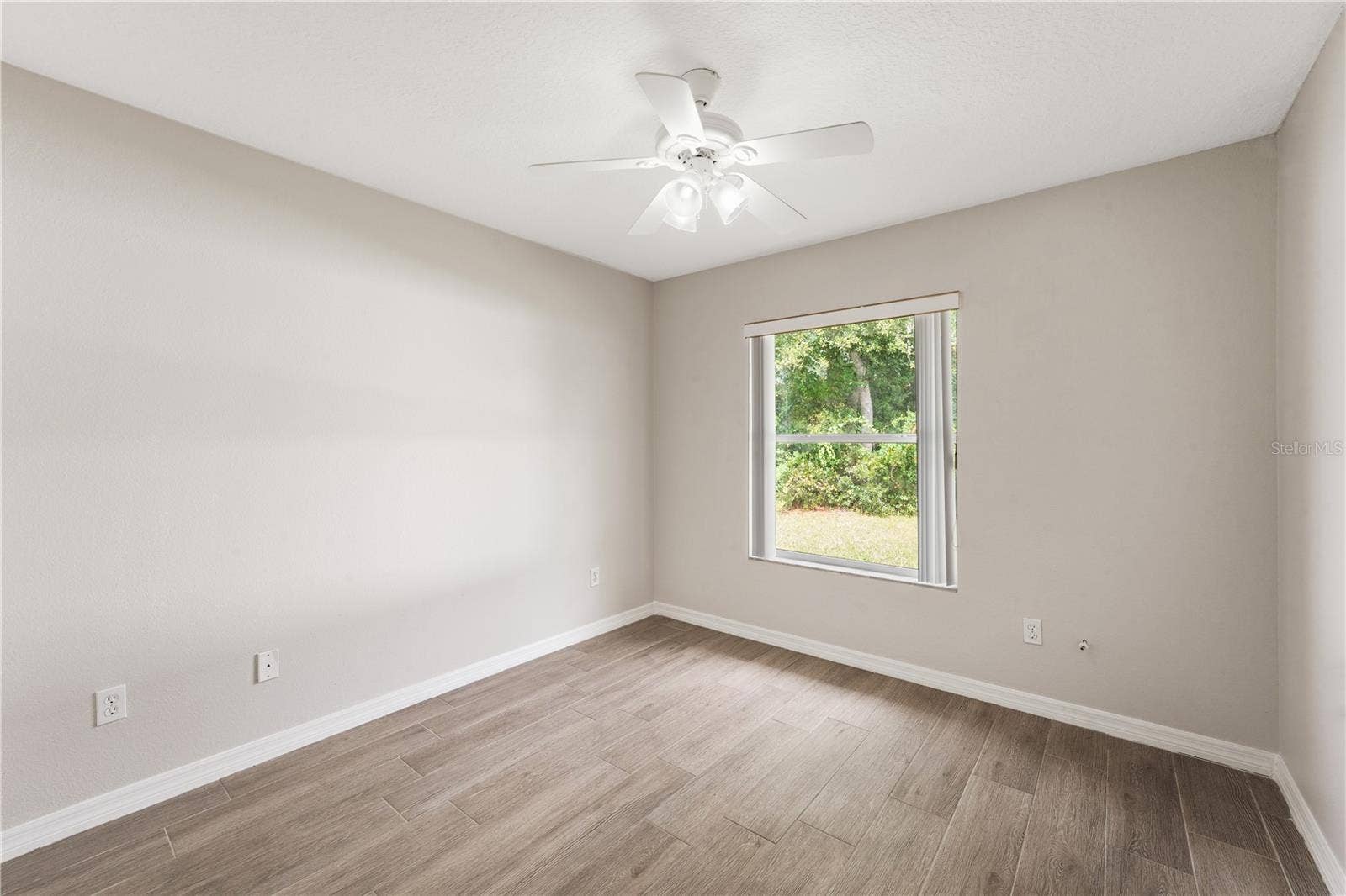 20 RYMSHAW DRIVE, Palm Coast, FL 32164 20 RYMSHAW DRIVE, Palm Coast, FL 32164