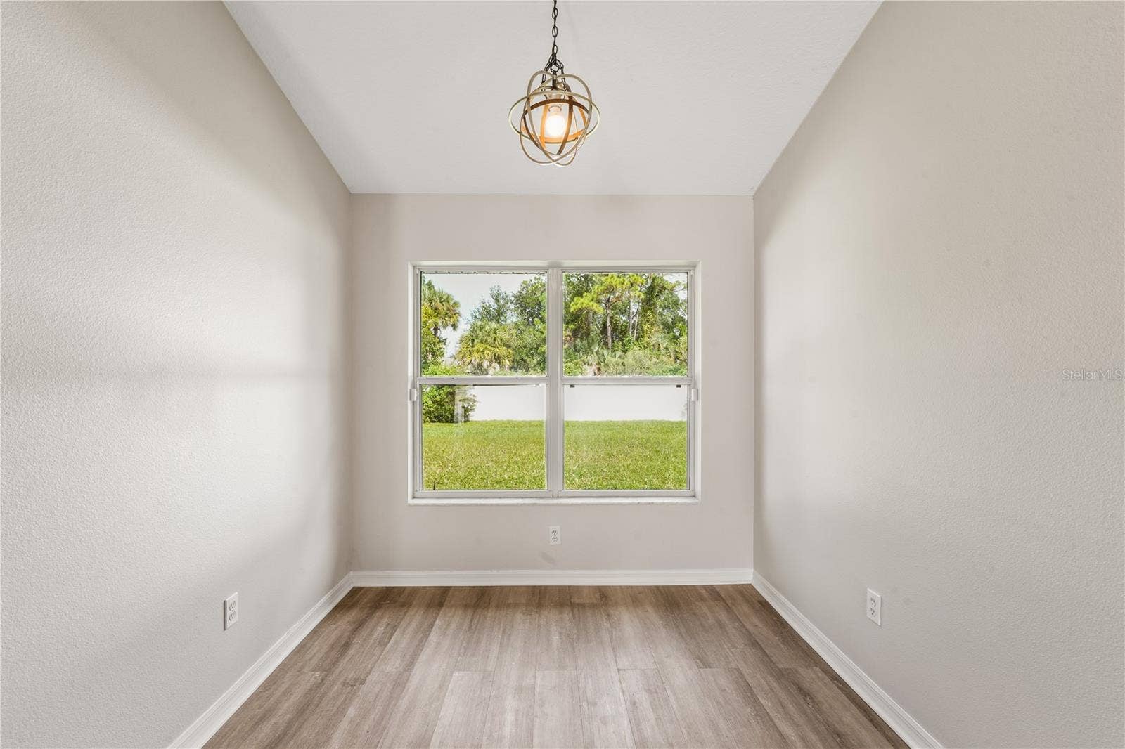 20 RYMSHAW DRIVE, Palm Coast, FL 32164 20 RYMSHAW DRIVE, Palm Coast, FL 32164