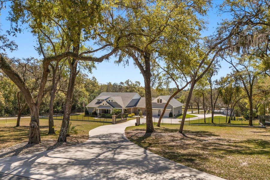 Property photo for 2600 ROBIE AVE, Mount Dora, FL