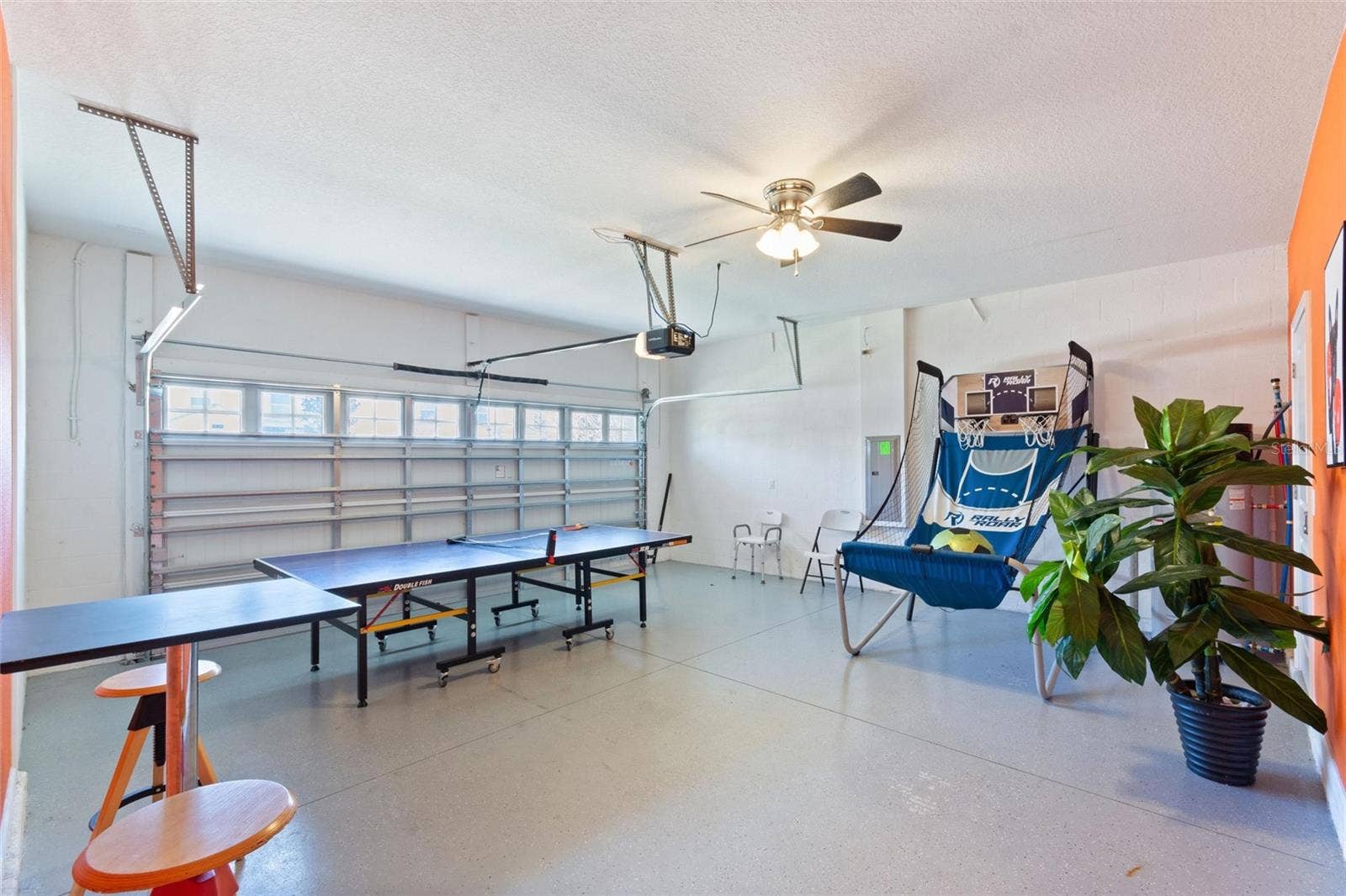 1524 FLANGE DRIVE, Davenport, FL 33896 Game room in garage