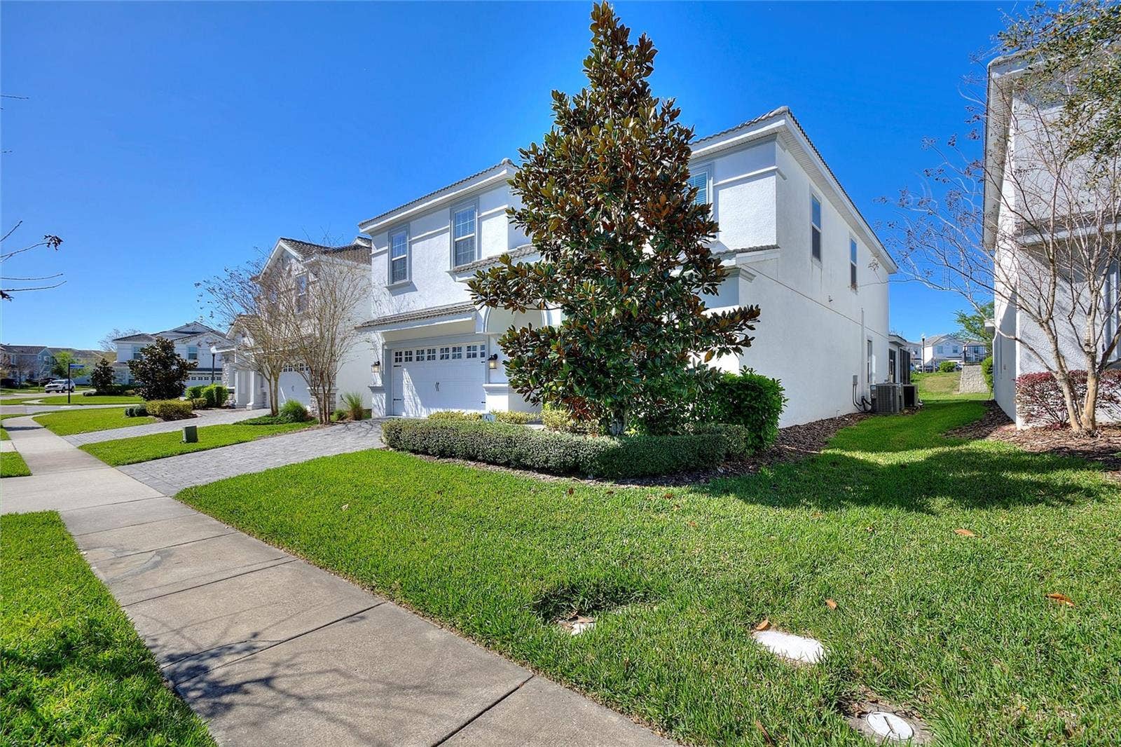 1524 FLANGE DRIVE, Davenport, FL 33896 Right side front view