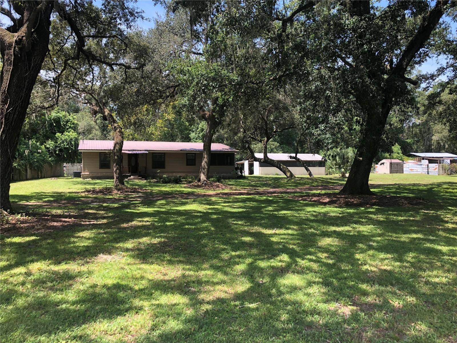 136 S COMMERCIAL STREET, Coleman, FL 33521 Home