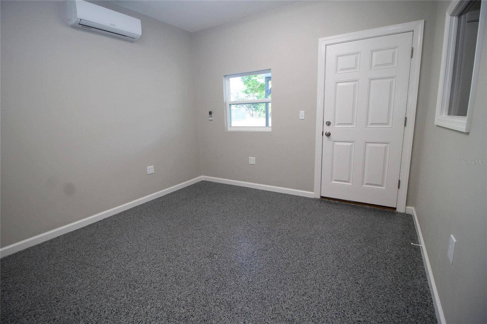 114 W MYERS BOULEVARD, Mascotte, FL 34753