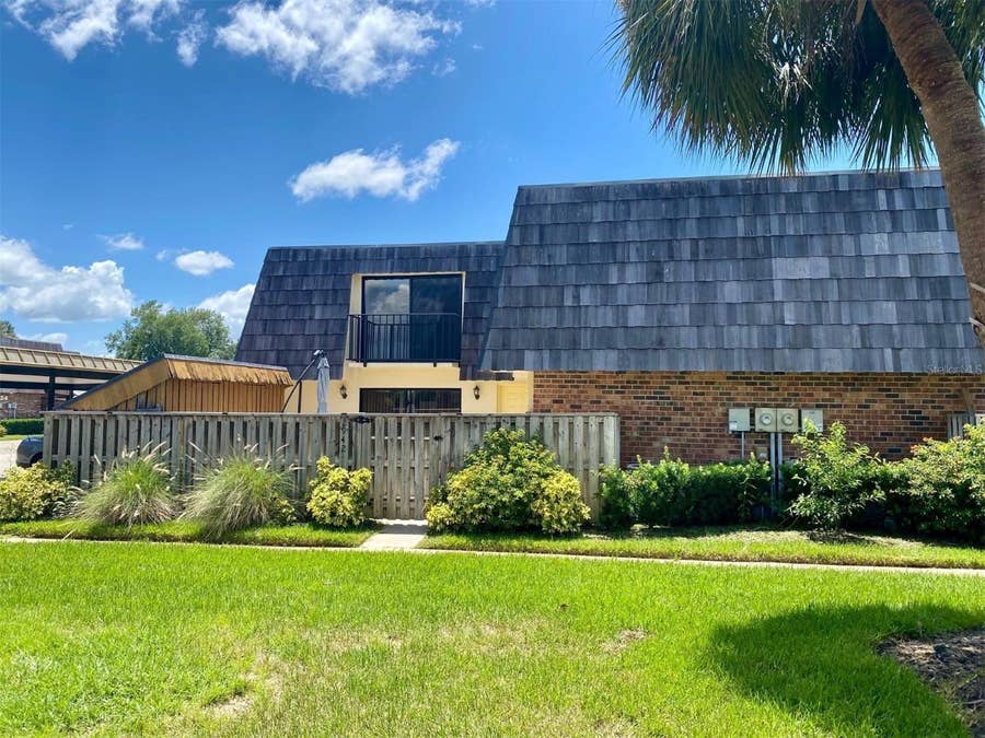 Property photo for 2942 POPLAR AVENUE, Leesburg, FL