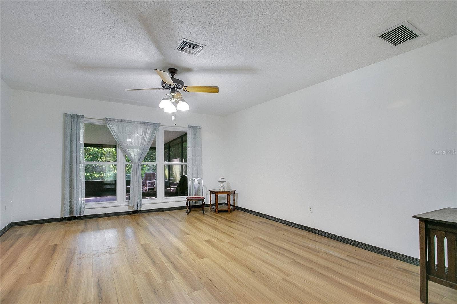 3629 LAKE BUYNAK ROAD, Windermere, FL 34786 LIVING ROOM