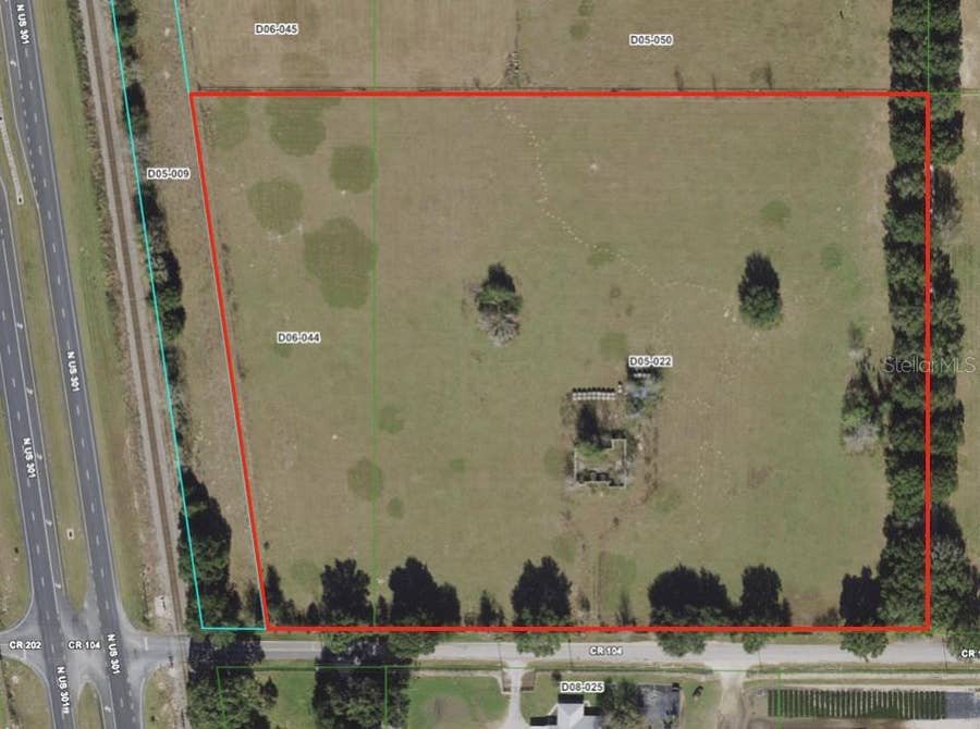 Property photo for 4040 COUNTY ROAD 104, Oxford, FL