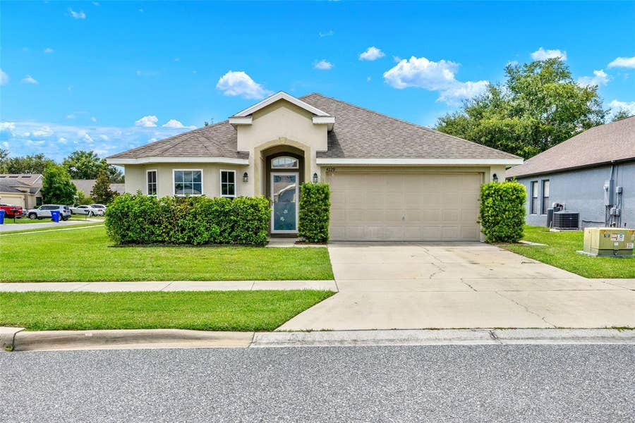 Property photo for 4229 BARNSLEY LANE, Tavares, FL