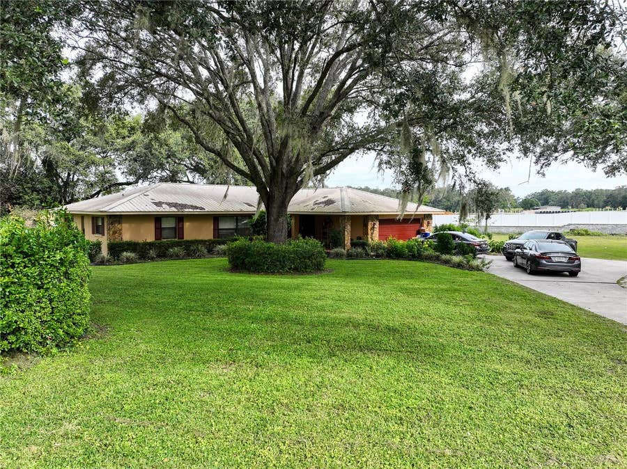Property photo for 3636 E C-466, Oxford, FL