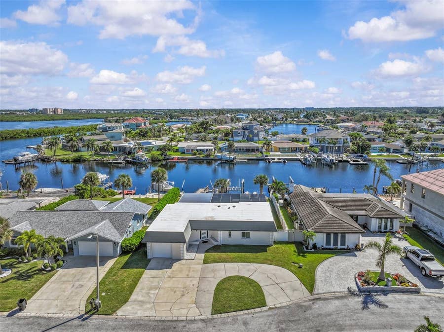 Property photo for 5524 LEEWARD LANE, New Port Richey, FL