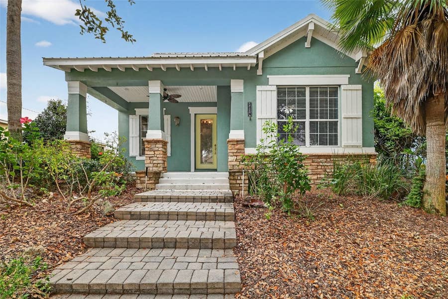 Property photo for 2117 APPALACHEE CIRCLE, Tavares, FL