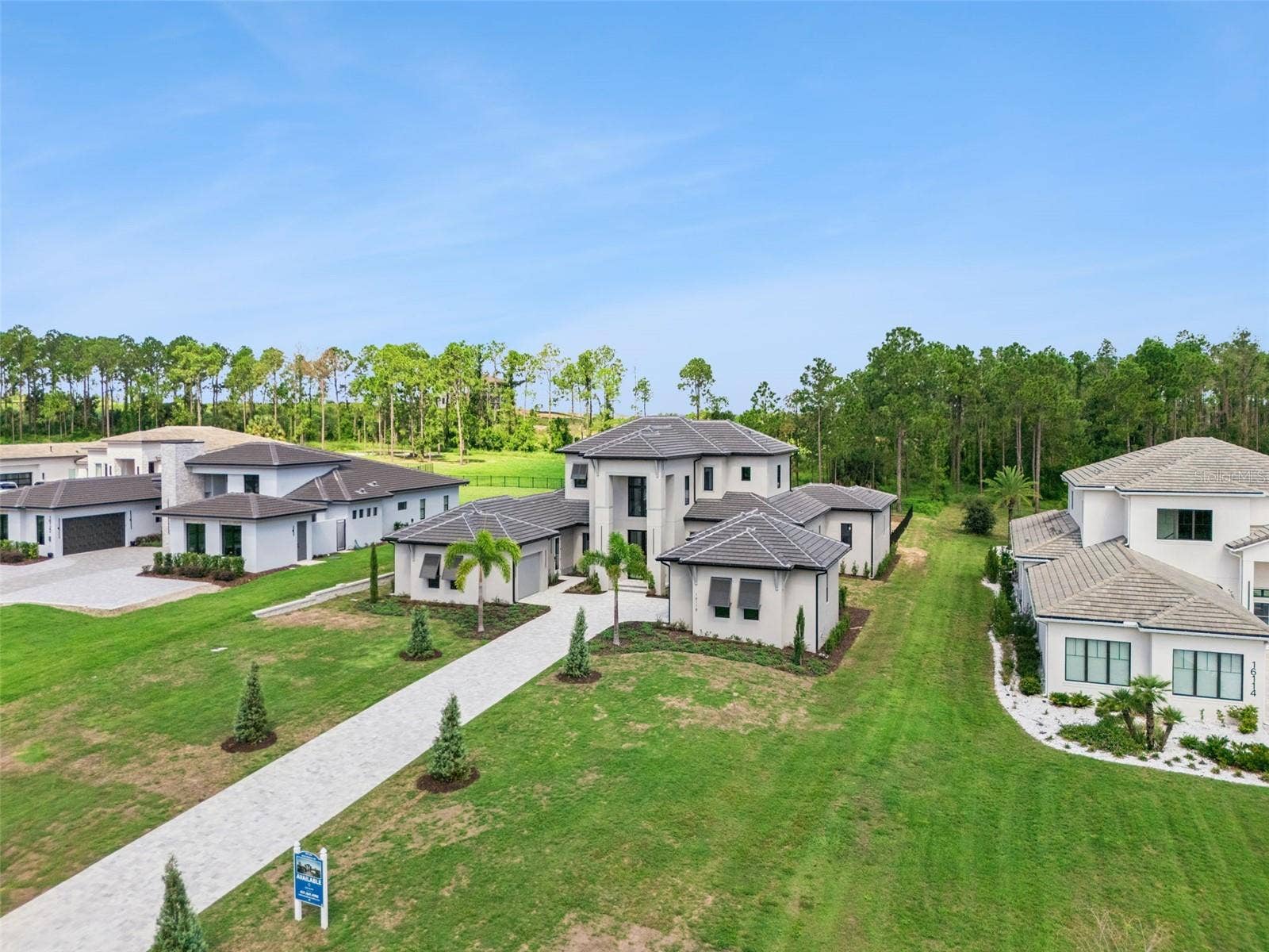 16118 PENDIO DRIVE, Montverde, FL 34756 16118 PENDIO DRIVE, Montverde, FL 34756