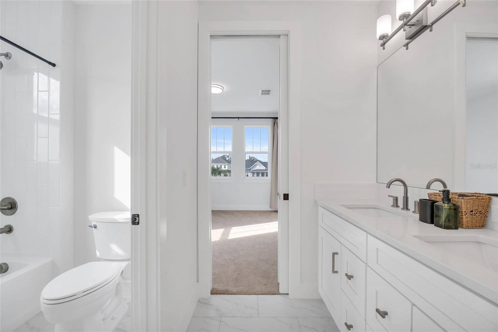 906 ALLENDALE LANE, Winter Garden, FL 34787 906 ALLENDALE LANE, Winter Garden, FL 34787