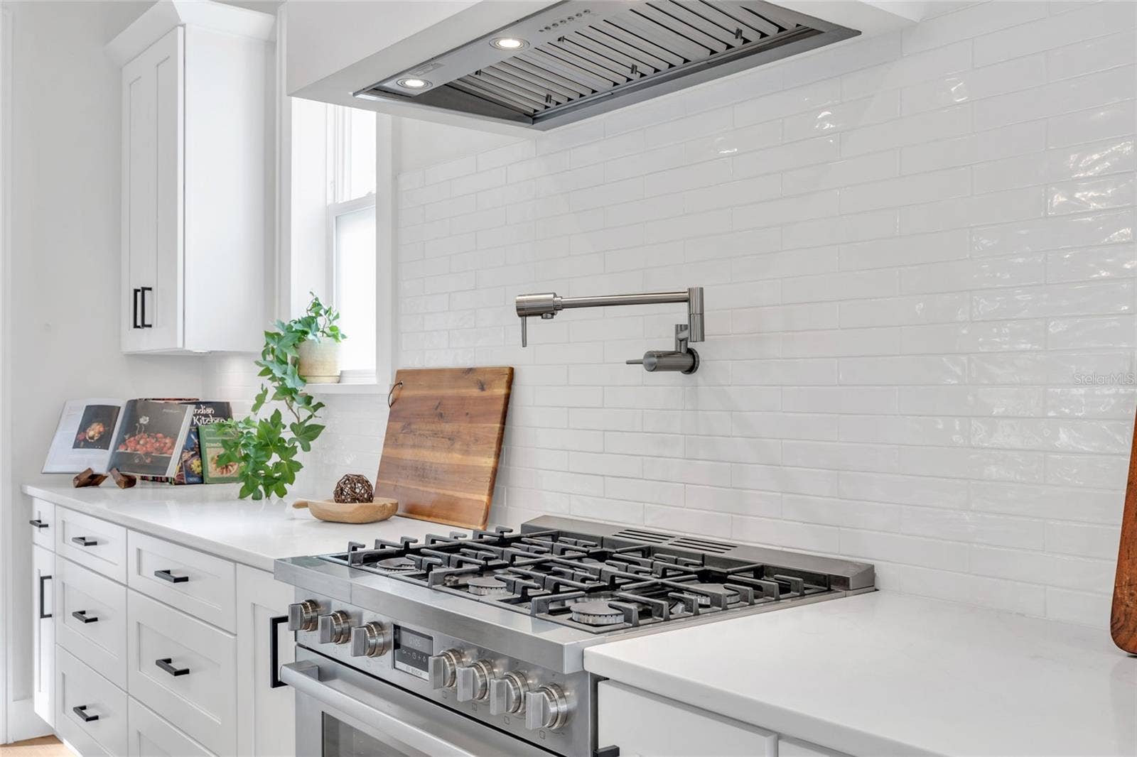 906 ALLENDALE LANE, Winter Garden, FL 34787 pot filler upgrade