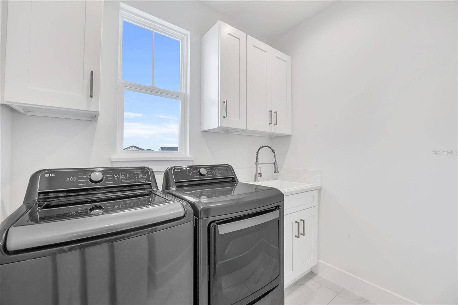 906 ALLENDALE LANE, Winter Garden, FL 34787 906 ALLENDALE LANE, Winter Garden, FL 34787