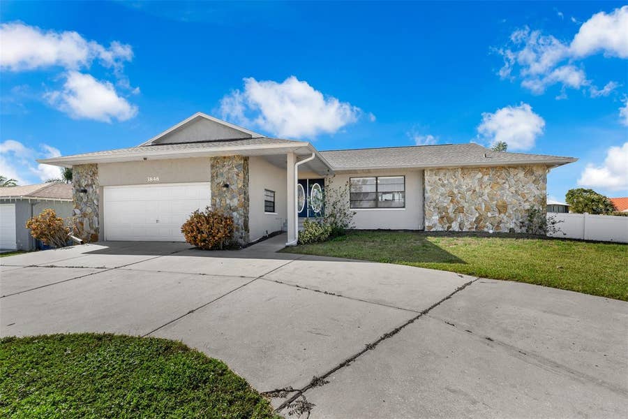 Property photo for 3848 TOPSAIL TRAIL, New Port Richey, FL
