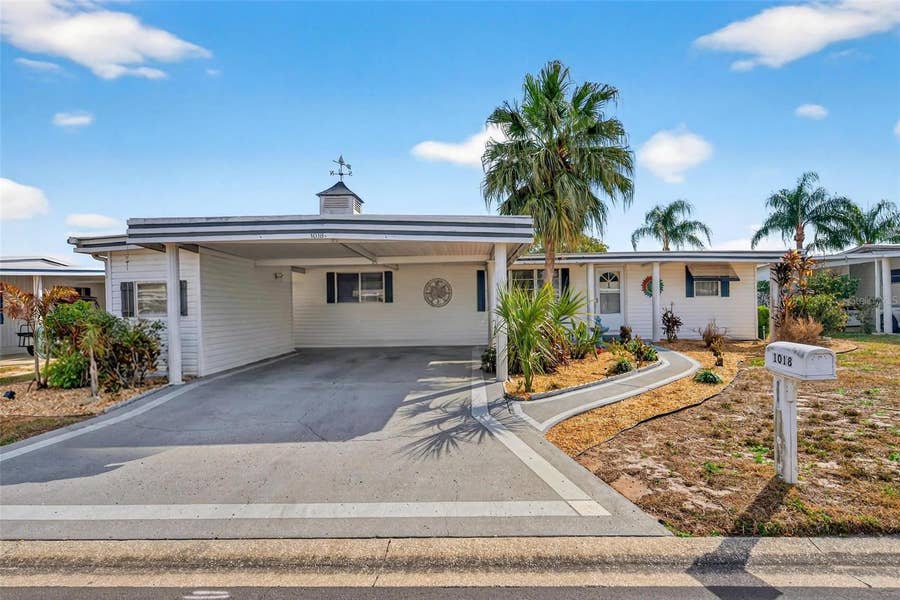 Property photo for 1018 SOUTHLAND DRIVE, Tavares, FL