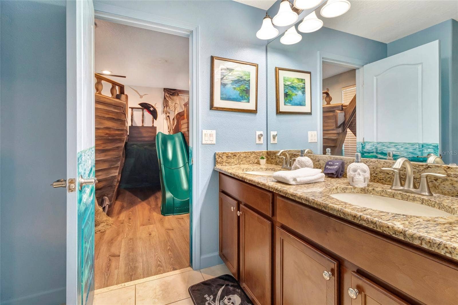 1424 WEXFORD WAY, Davenport, FL 33896 Jack & Jill Bathroom for Bedrooms 6&7
