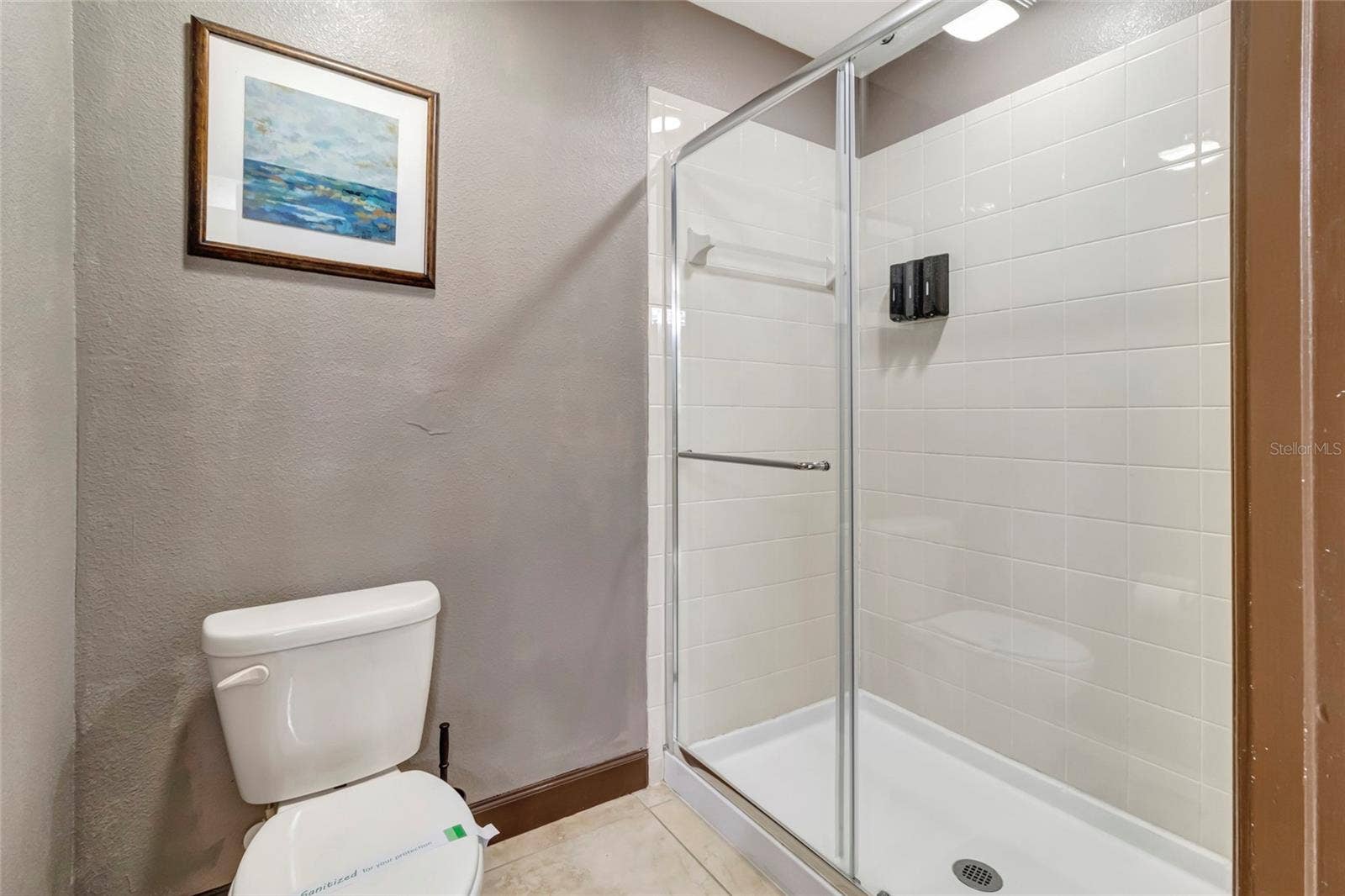 1424 WEXFORD WAY, Davenport, FL 33896 Jack & Jill Bathroom for Bedrooms 3&4