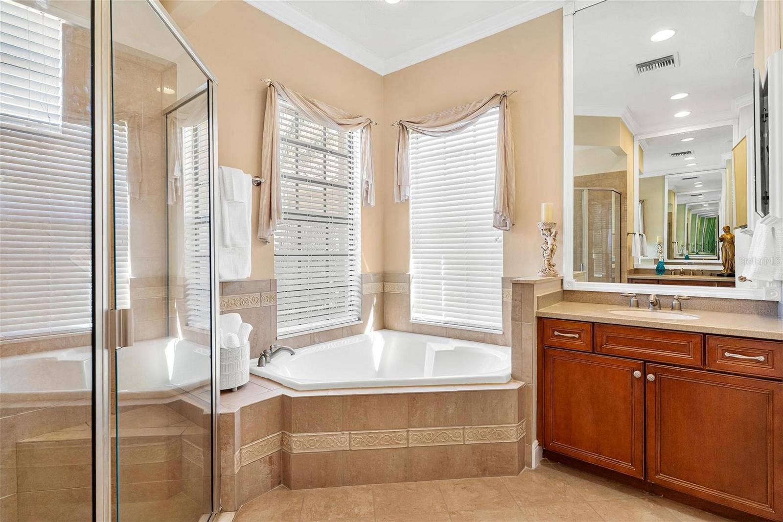 Soaking Tub for your "Bubble Bath" relaxation!