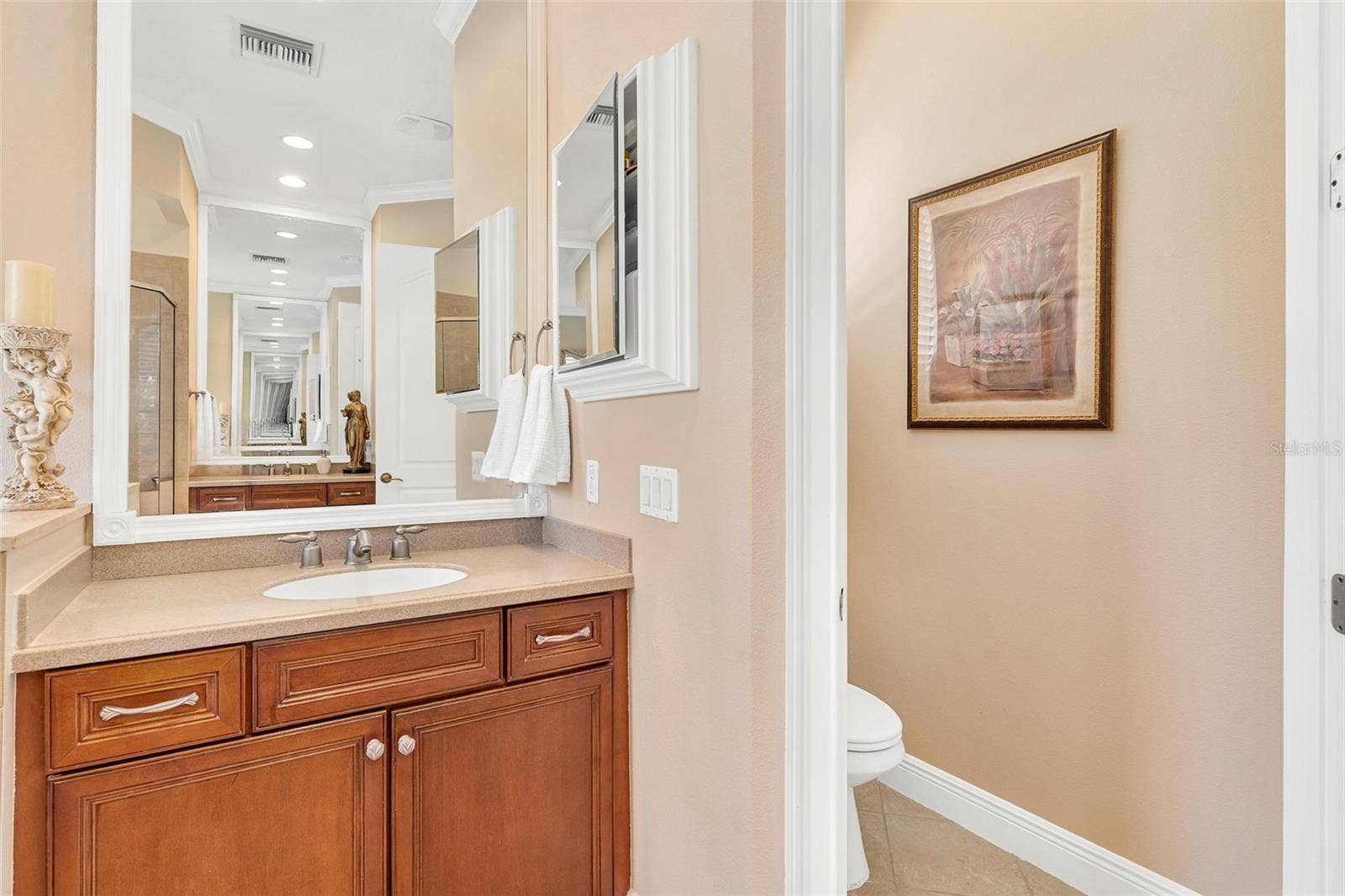 Additional raised vanity for your Partner...