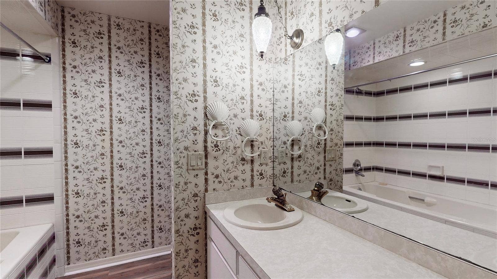 13 HERMOSA DRIVE, Eustis, FL 32726 Bathroom 2