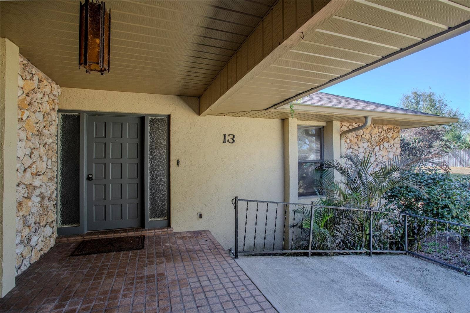 13 HERMOSA DRIVE, Eustis, FL 32726 13 HERMOSA DRIVE, Eustis, FL 32726