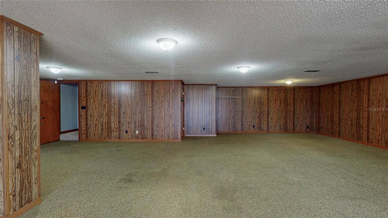 13 HERMOSA DRIVE, Eustis, FL 32726 13 HERMOSA DRIVE, Eustis, FL 32726