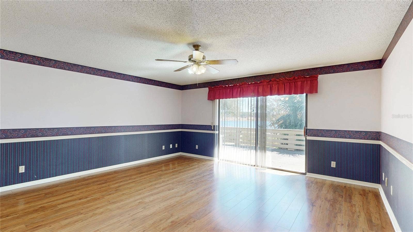 13 HERMOSA DRIVE, Eustis, FL 32726 13 HERMOSA DRIVE, Eustis, FL 32726