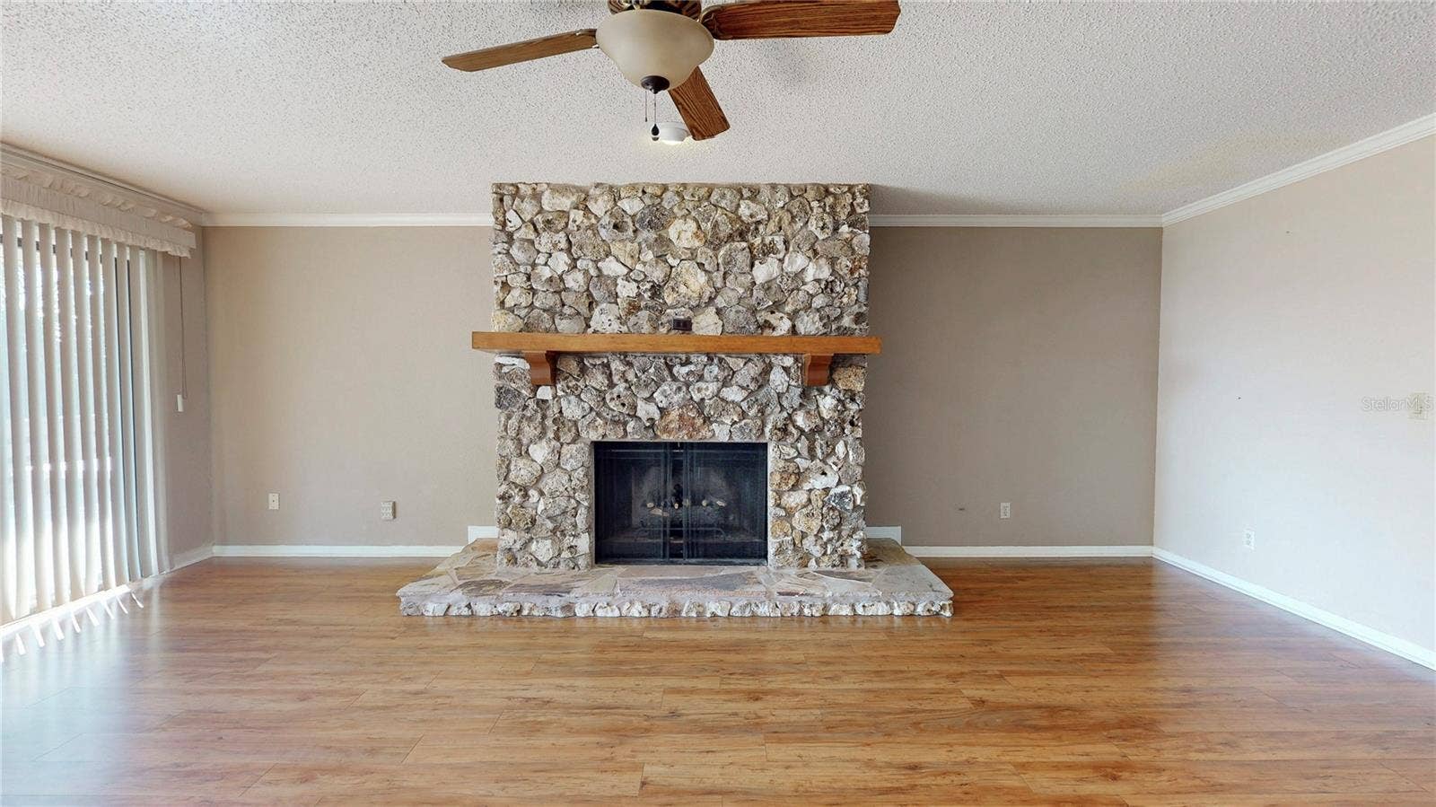 13 HERMOSA DRIVE, Eustis, FL 32726 13 HERMOSA DRIVE, Eustis, FL 32726