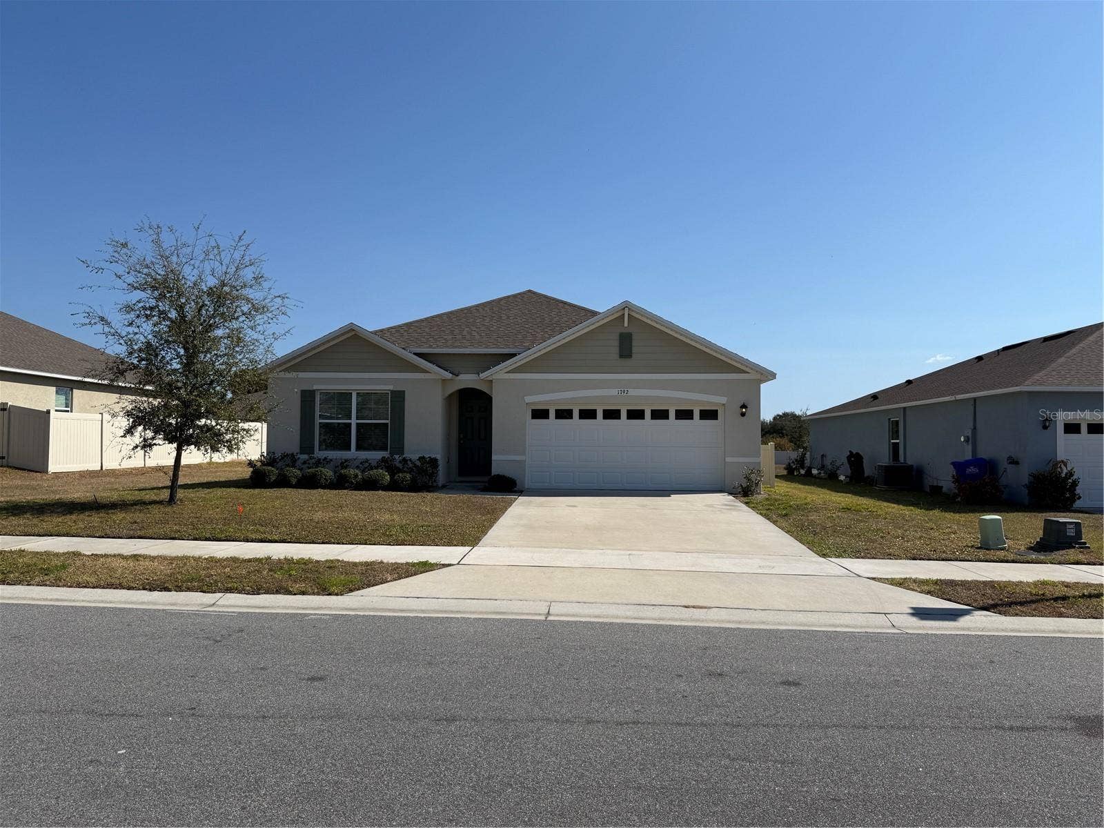 1792 HENIN CIRCLE, Tavares, FL 32778