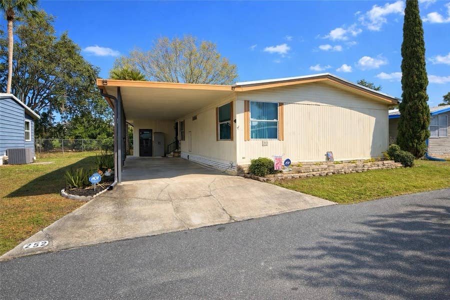 Property photo for 252 PINEWOOD DRIVE, Eustis, FL