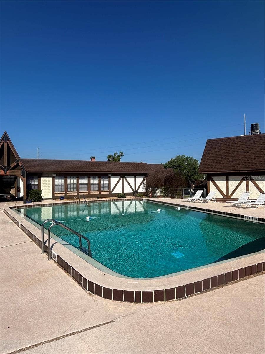 500 NEWELL HILL ROAD, #101A, Leesburg, FL 34748 Community Pool