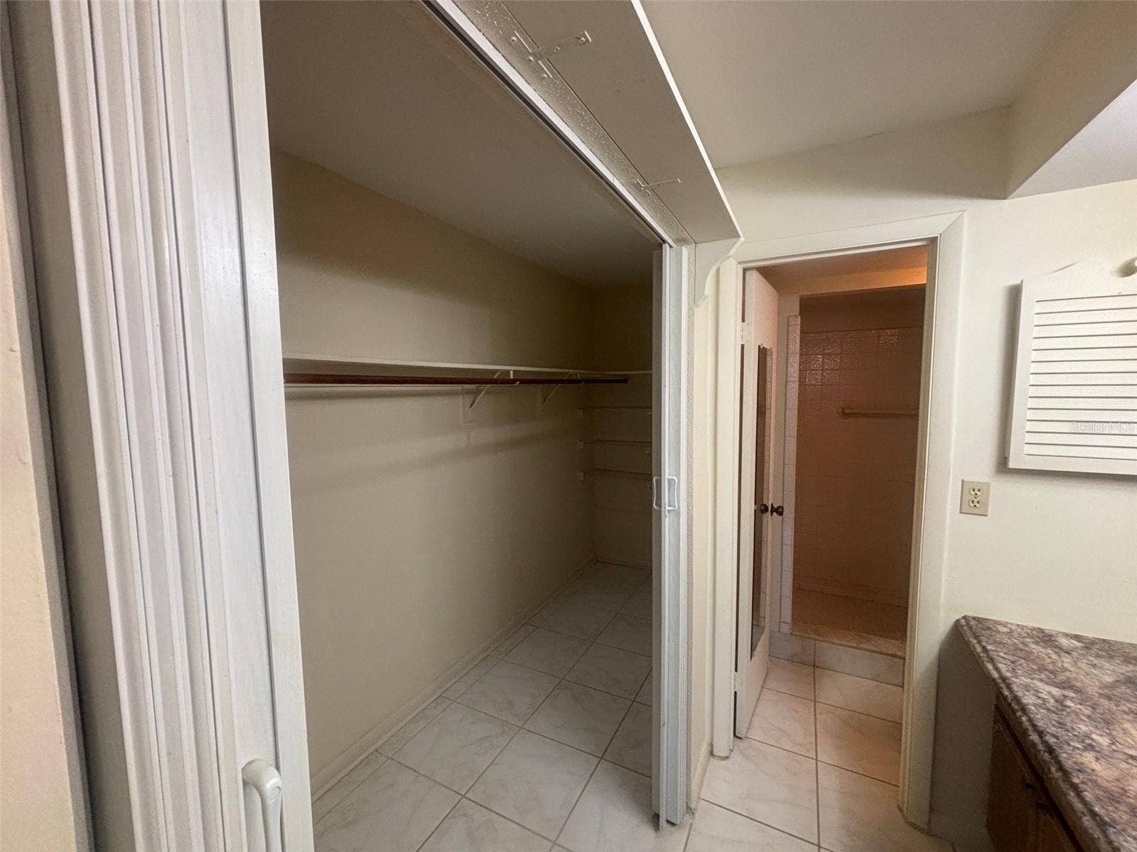 500 NEWELL HILL ROAD, #101A, Leesburg, FL 34748 Oversized walk in closet in the primary bathroom