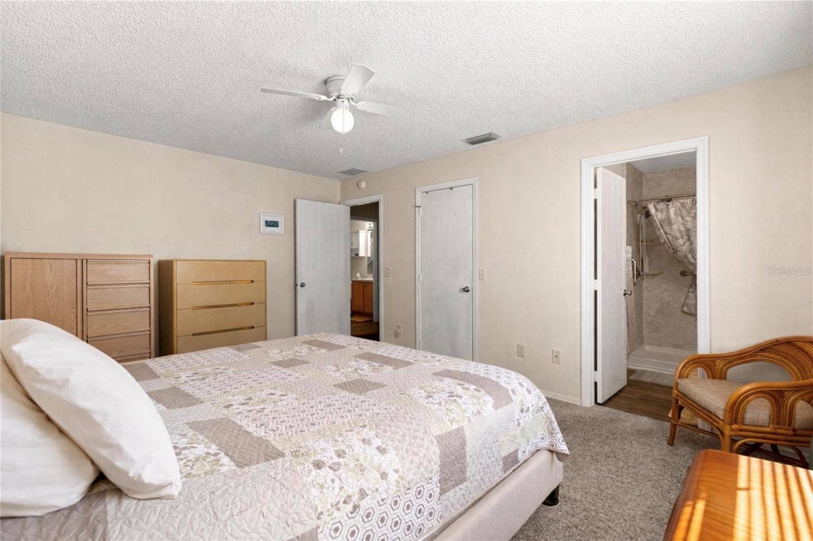 16938 SE 94TH SUNNYBROOK CIRCLE, The Villages, FL 32162 16938 SE 94TH SUNNYBROOK CIRCLE, The Villages, FL 32162