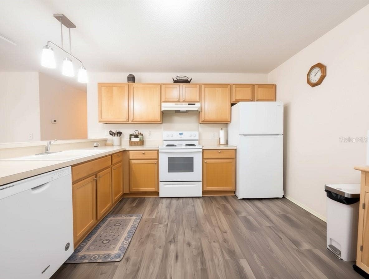 16938 SE 94TH SUNNYBROOK CIRCLE, The Villages, FL 32162 16938 SE 94TH SUNNYBROOK CIRCLE, The Villages, FL 32162