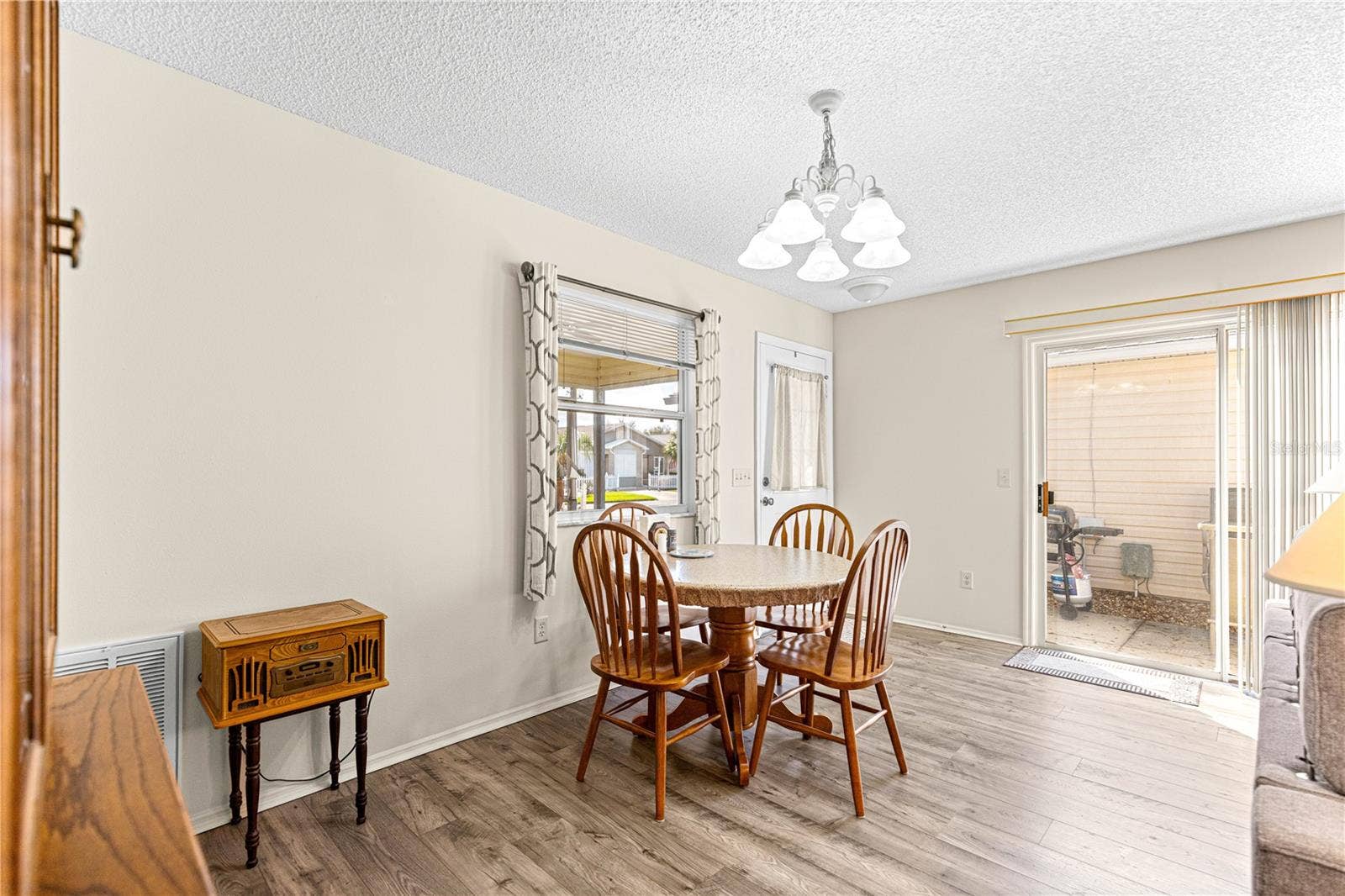 16938 SE 94TH SUNNYBROOK CIRCLE, The Villages, FL 32162 16938 SE 94TH SUNNYBROOK CIRCLE, The Villages, FL 32162