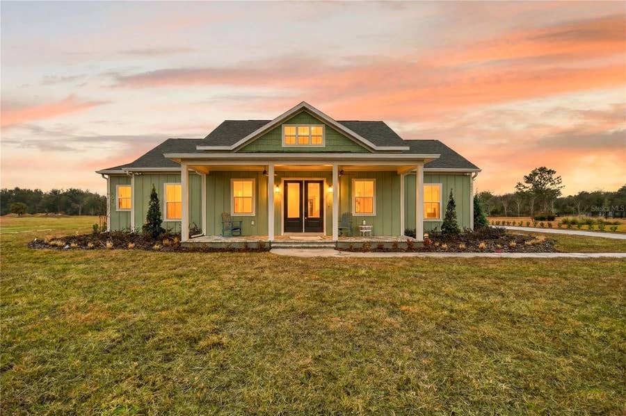 Property photo for Umatilla, FL
