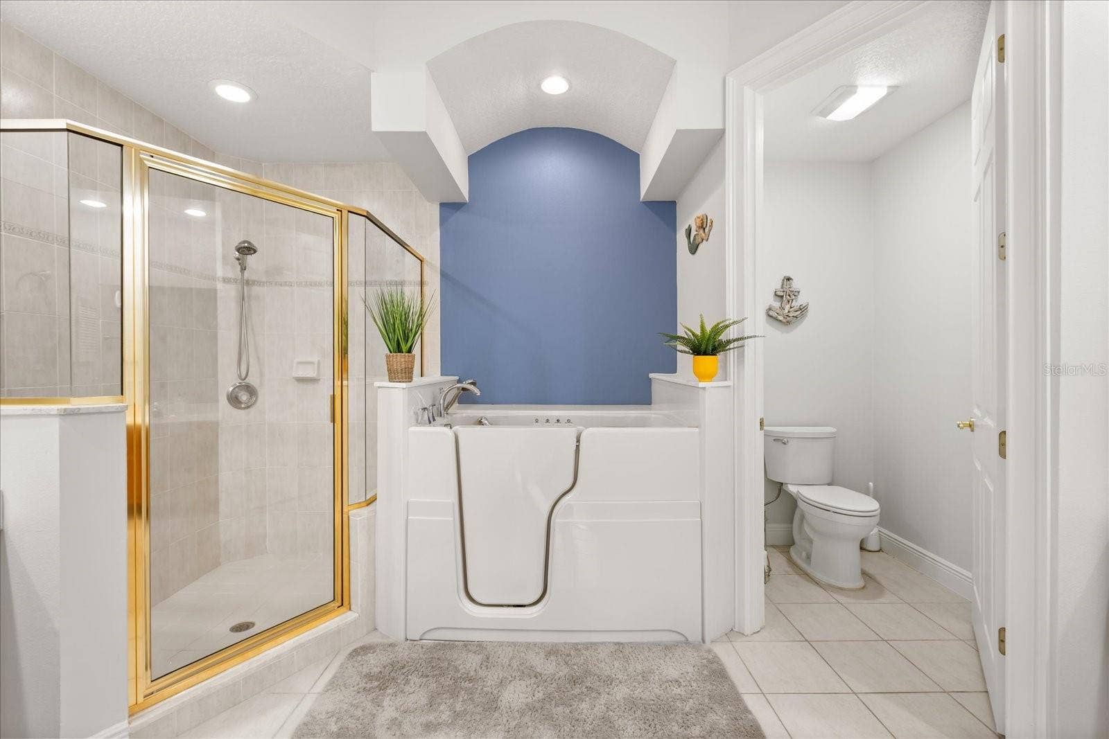 102 CAMINO REAL BOULEVARD, #102, Howey In The Hills, FL 34737 Primary Bath