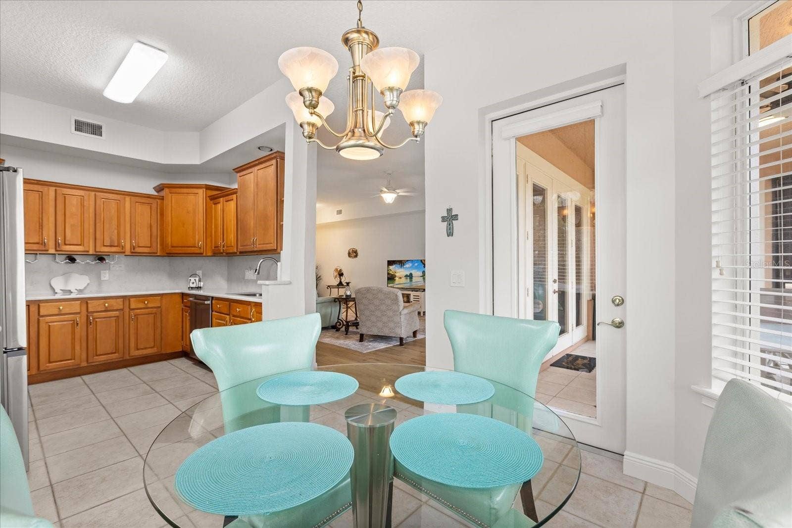102 CAMINO REAL BOULEVARD, #102, Howey In The Hills, FL 34737 Dining