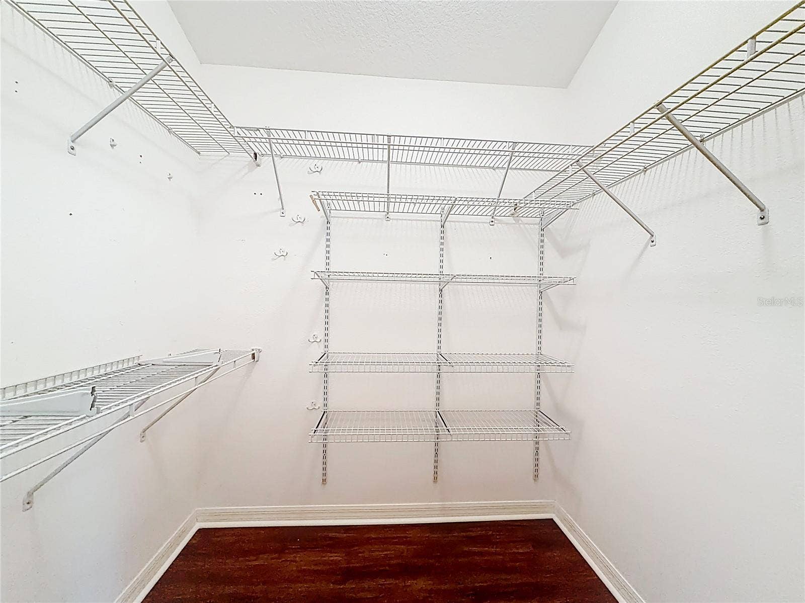 2679 LANTANA AVENUE, The Villages, FL 32162 Her Closet