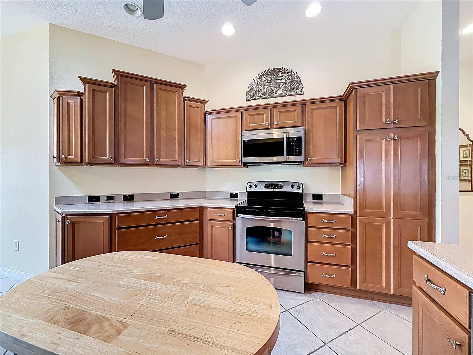 2679 LANTANA AVENUE, The Villages, FL 32162 2679 LANTANA AVENUE, The Villages, FL 32162