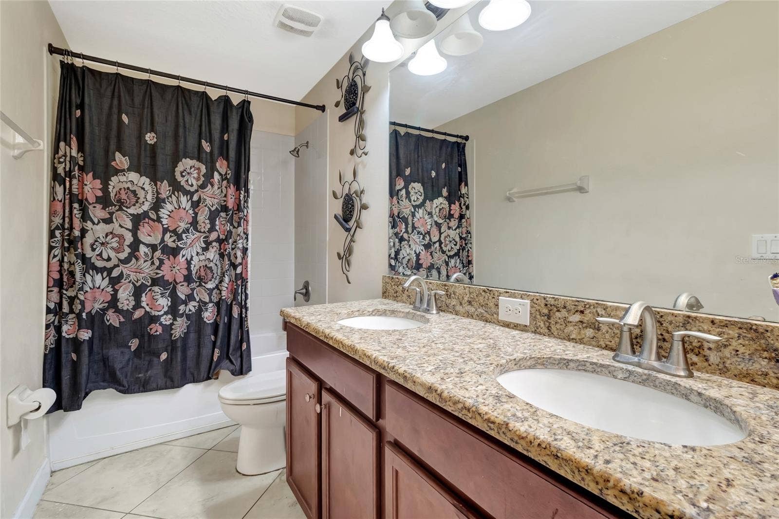1303 SEA PINES WAY, Davenport, FL 33896 Bathroom 3 Second Floor