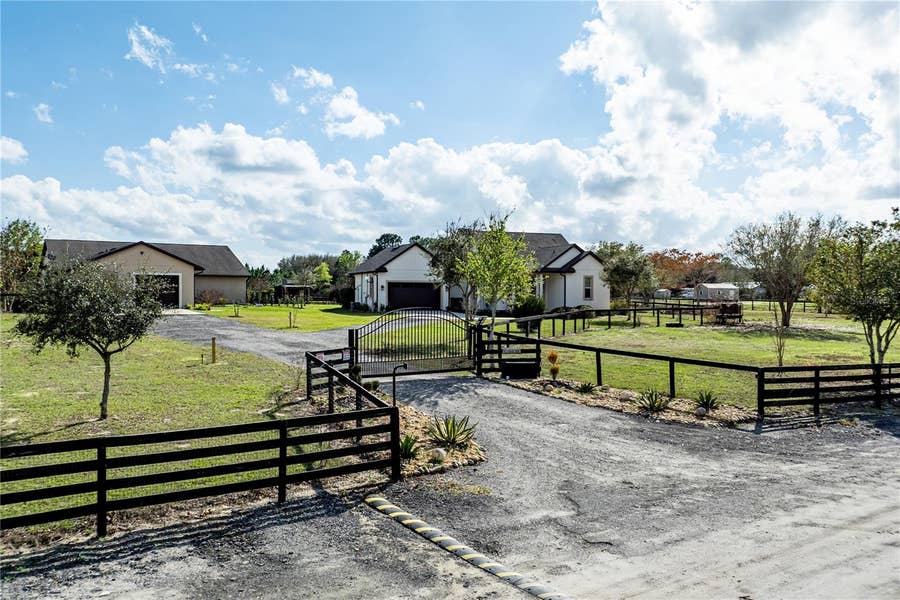 Property photo for 21210 HORSE RANCH RD, Mount Dora, FL