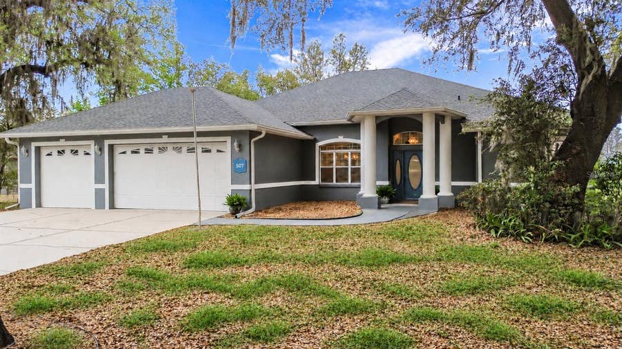 Property photo for 507 DOWLING CIRCLE, Lady Lake, FL