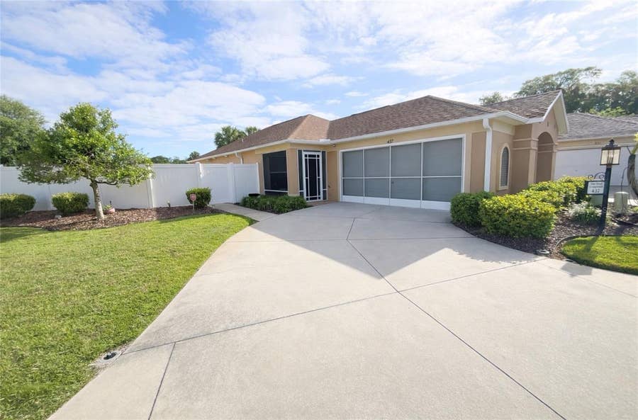 Property photo for 437 JARQUIN WAY, The Villages, FL