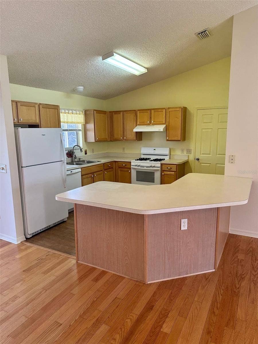 9230 SE 179TH WESLEY STREET, The Villages, FL 32162 9230 SE 179TH WESLEY STREET, The Villages, FL 32162
