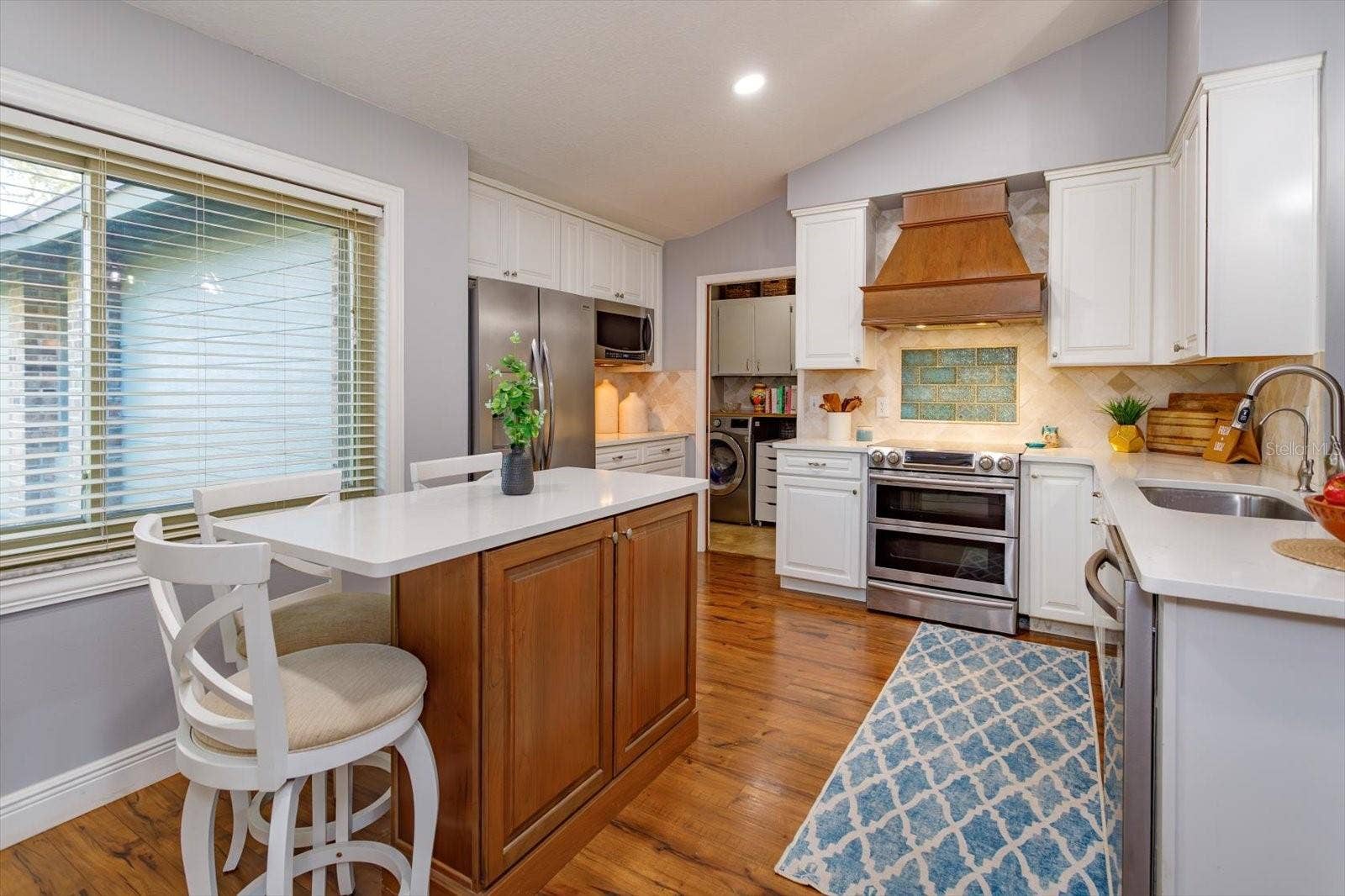 9237 SABAL PALM CIRCLE, Windermere, FL 34786