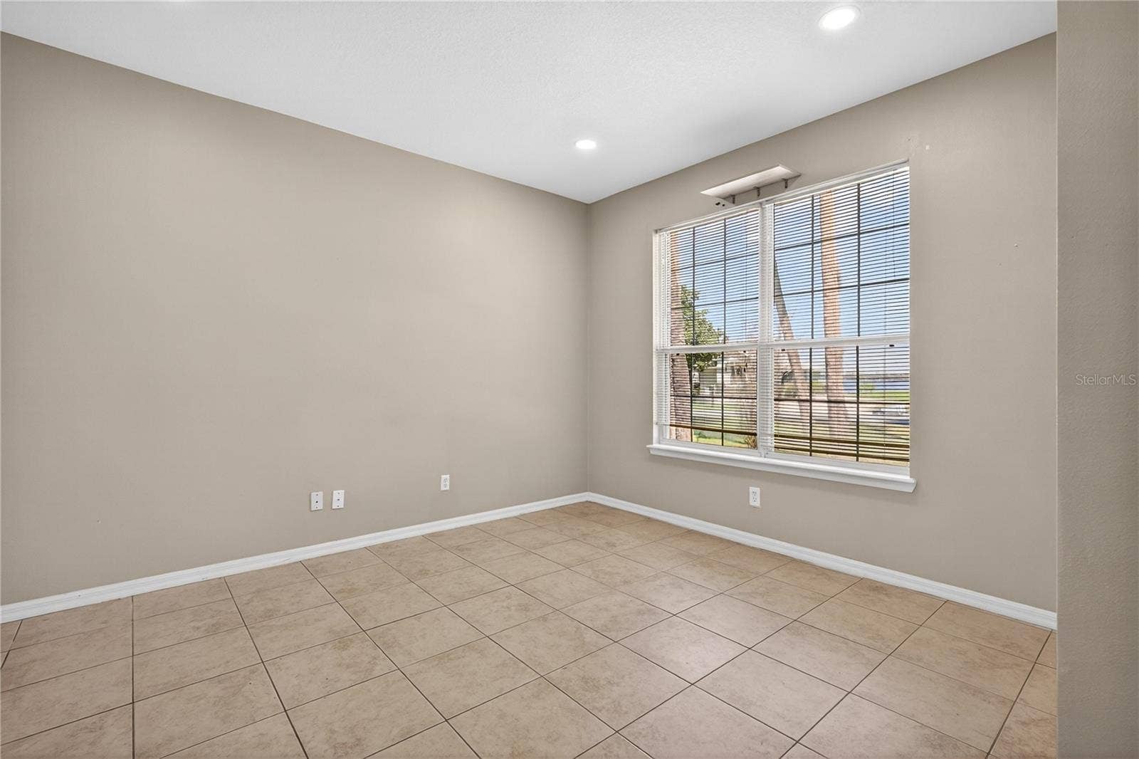 28931 BEAUCLAIRE DRIVE, Tavares, FL 32778
