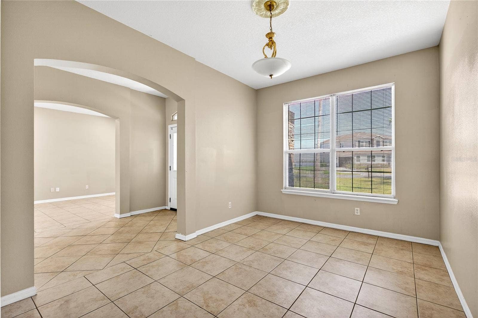28931 BEAUCLAIRE DRIVE, Tavares, FL 32778
